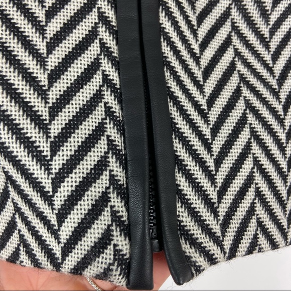 Oscar de la Renta wool blk & wht chevron zip coat - Picture 3 of 12